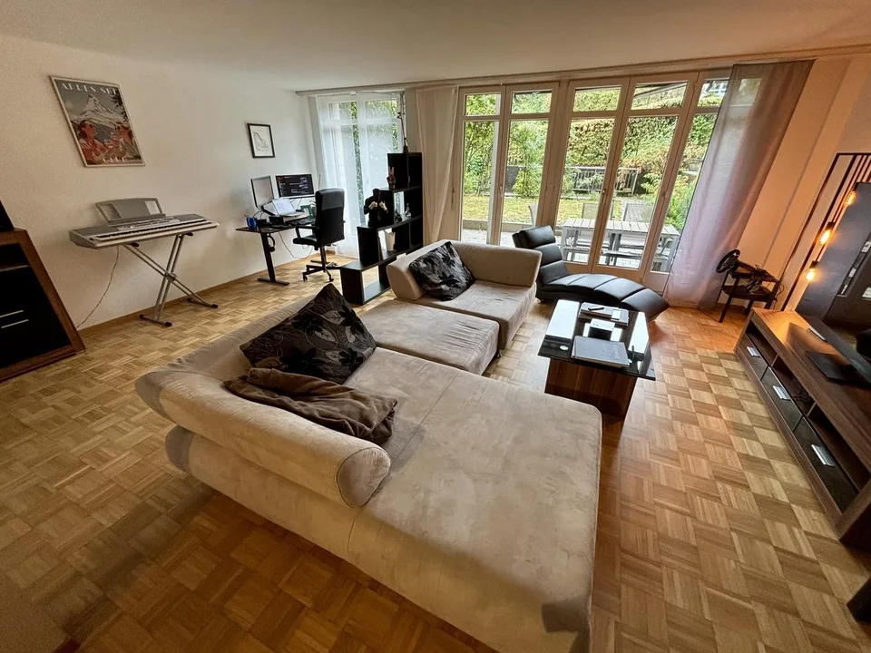 Zimmer in Duplex WG (Kocherpak) Room in shared duplex apartment