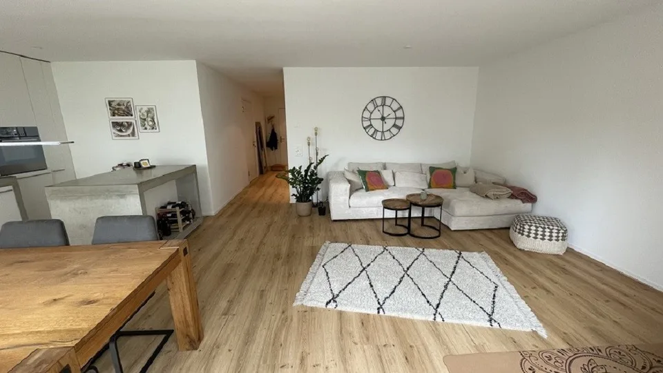 Appartamento con balcone e parcheggio ad Aarau