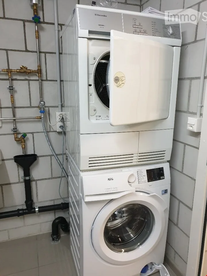 Attraktive, grosse 4,5-Zimmer Wohnung mit 2 Balkonen