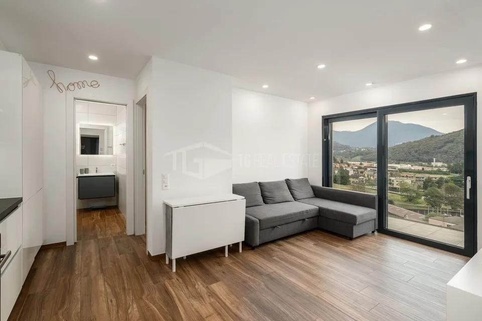 MODERNA VILLA CON VISTA PANORAMICA E CON APPARTAMENTO INDIPENDENTE