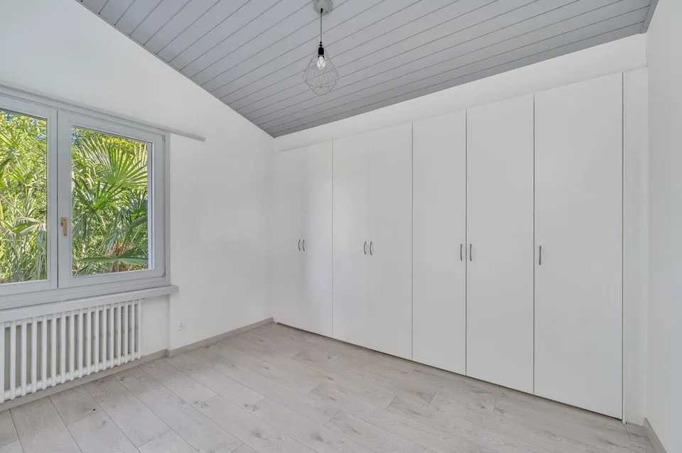 VILLA 5.5 LOCALI CON VISTA CITTÀ E LAGO DI LUGANO