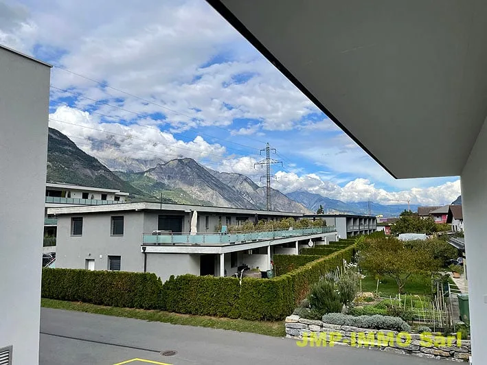 Sehr schönes Dachgeschoss-Apartment in kleiner PPE