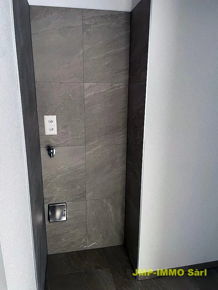 Sehr schönes Dachgeschoss-Apartment in kleiner PPE