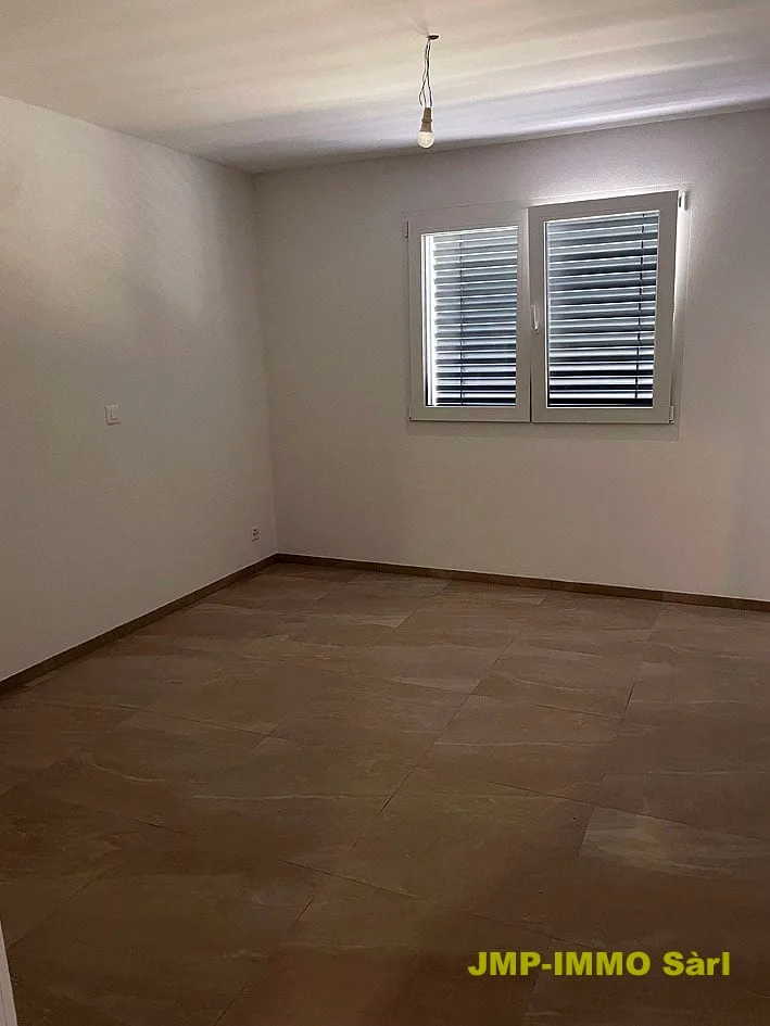 Sehr schönes Dachgeschoss-Apartment in kleiner PPE