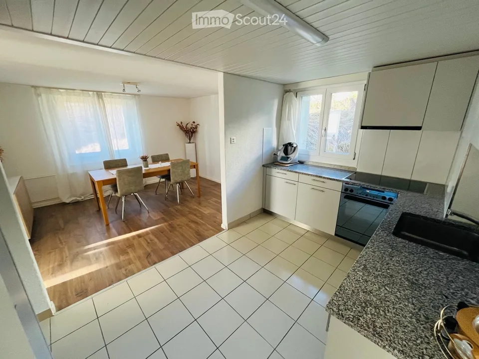 Mehrfamilienhaus mit 8 Wohnungen