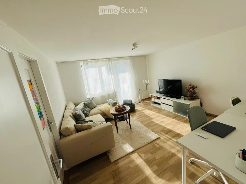 Mehrfamilienhaus mit 8 Wohnungen