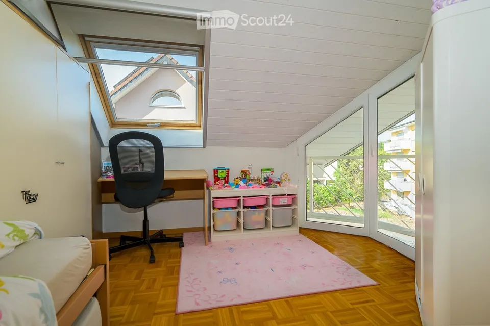 Family attic with 5.5 rooms in triplex - directly from the owner