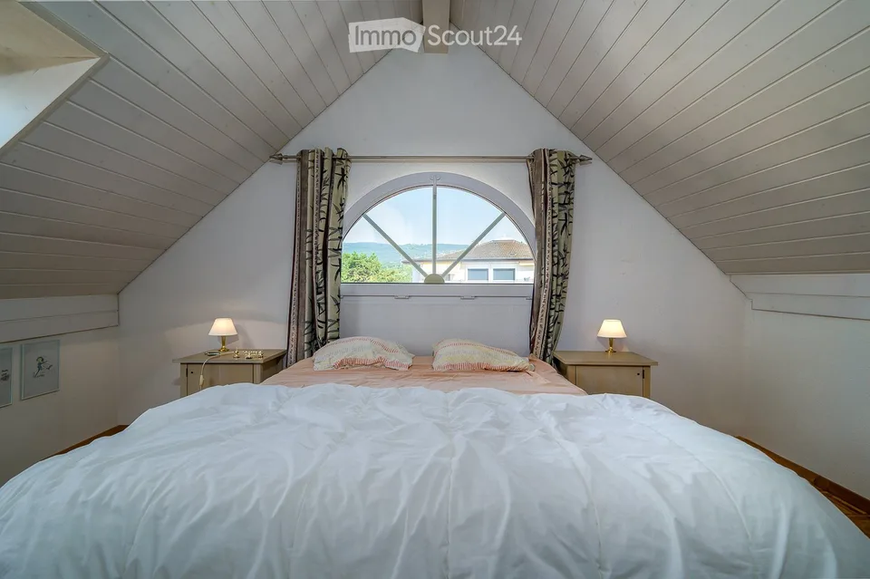 Family attic with 5.5 rooms in triplex - directly from the owner