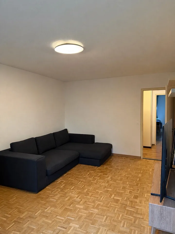 Schöne 2.5 Zimmer Wohnung in Schlieren