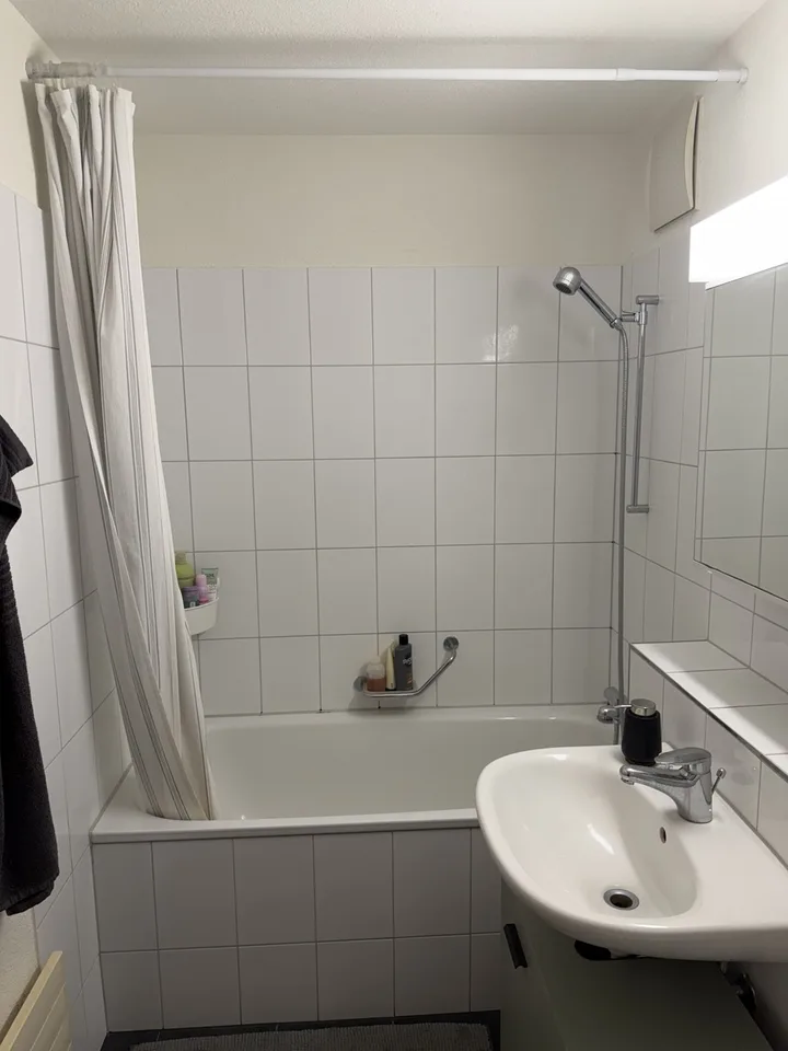 Schöne 2.5 Zimmer Wohnung in Schlieren