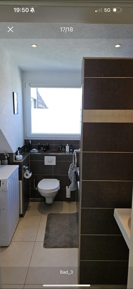 Moderne 2,5-Zimmer-Dachgeschosswohnung in Zürich-Wiedikon – Foto 13 von 16