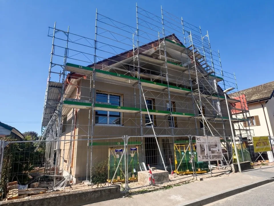 DERNIER LOT !!! Attique de 3.5 pces avec 2 grandes terrasses et parking couvert