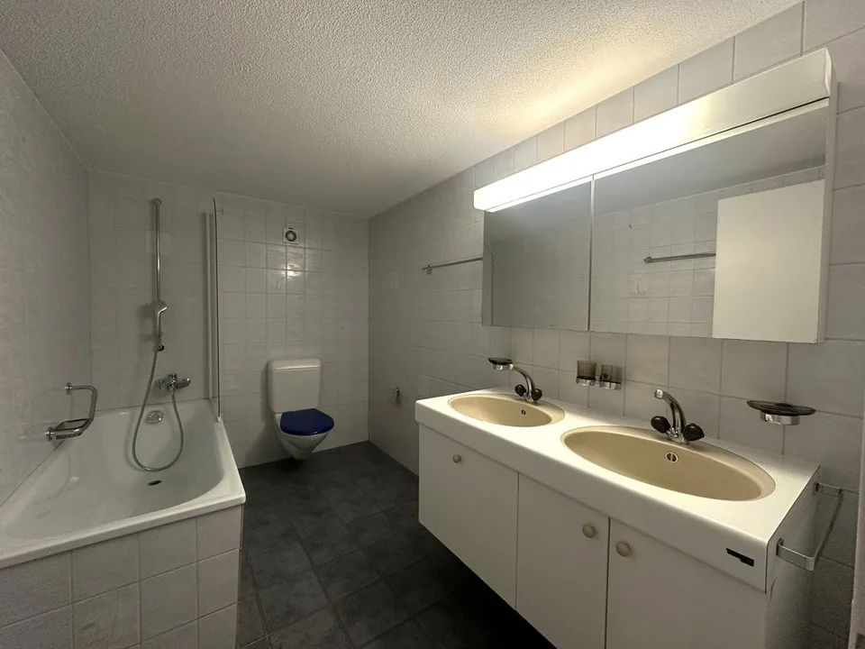 Sanierte 2-Zimmerwohnung in Signau
