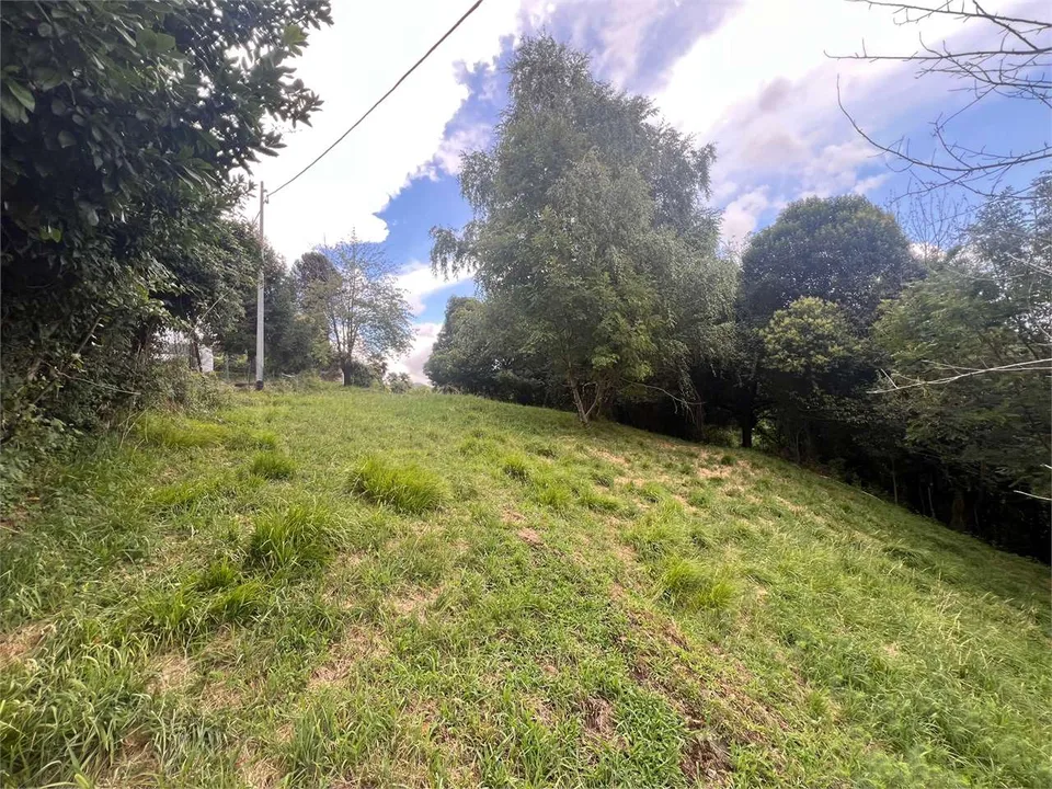 Grande terreno edificabile in posizione tranquilla e soleggiata con in – foto 4 di 4