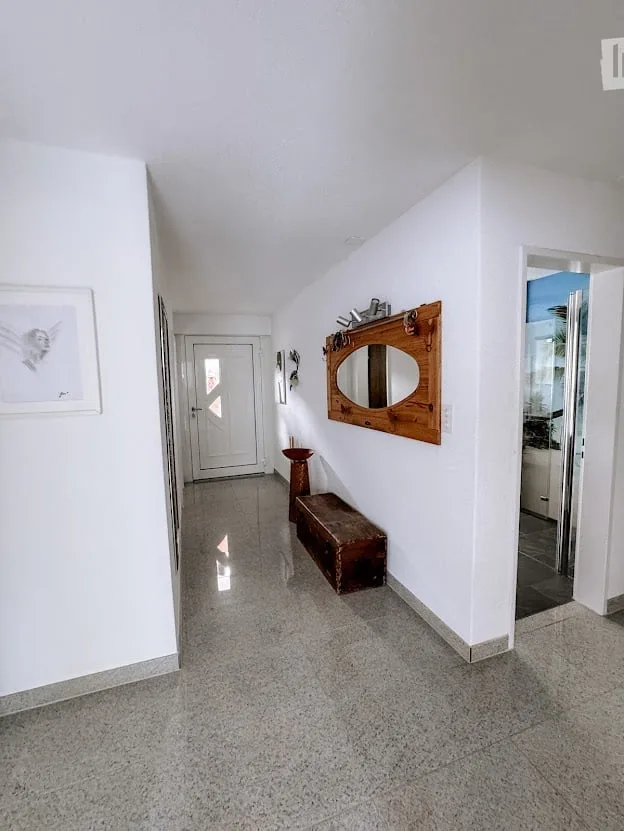 Bungalow di 5 locali a Oberhofen AG, con piscina, idromassaggio, hall mobile, sauna e molto altro