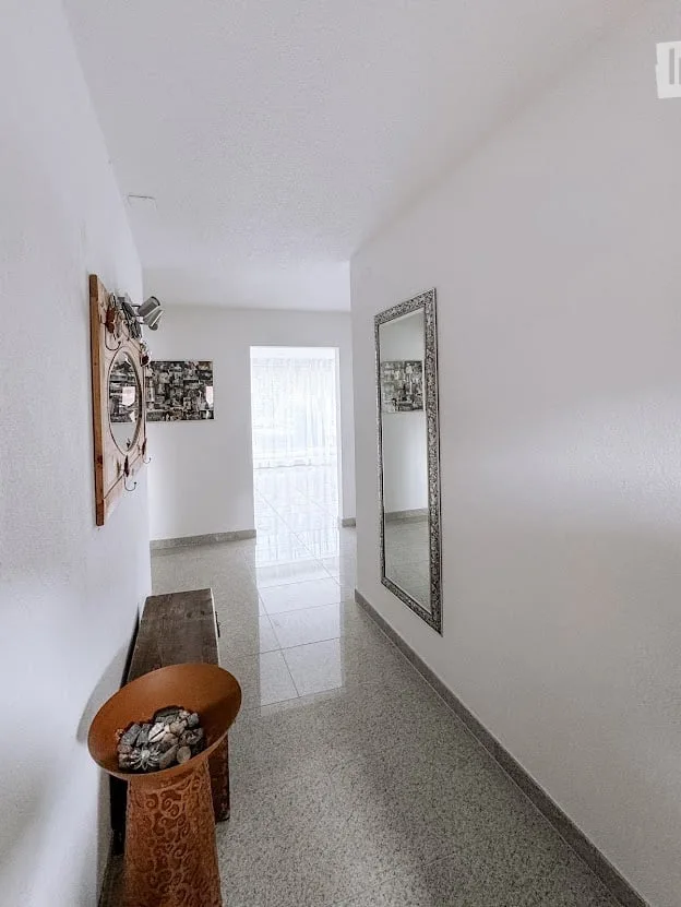 Bungalow di 5 locali a Oberhofen AG, con piscina, idromassaggio, hall mobile, sauna e molto altro