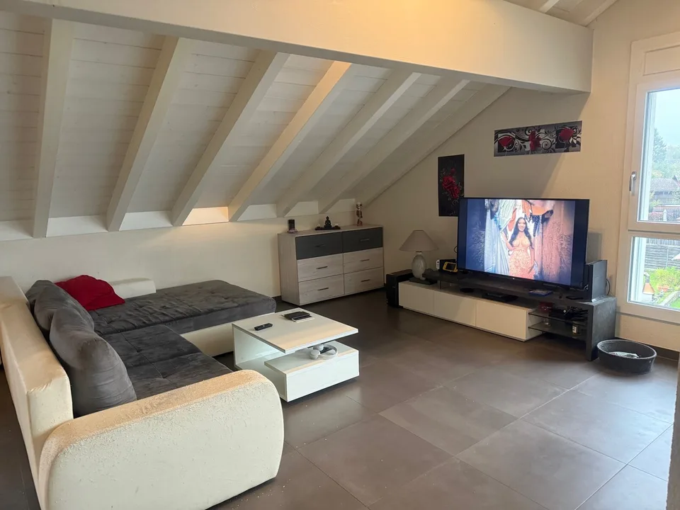 Schönes 4,5-Zimmer-Wohnung im 2. Stock