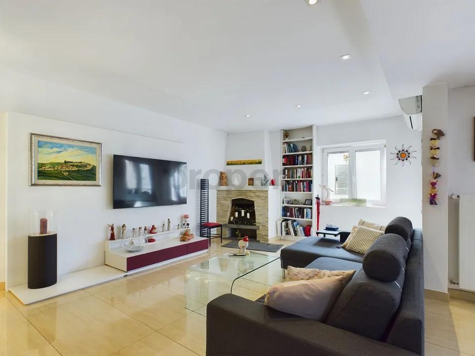 Eccezionale appartamento di 4,5 locali a Breganzona / Außergewöhnliche 4,5-Zimmer-Wohnung in Breganzona