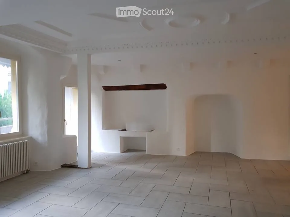 Spacious apartment in a quiet street of the old town