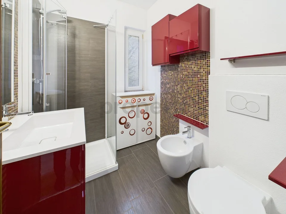 Splendido Appartamento rinnovato 3.5 locali con vista lago