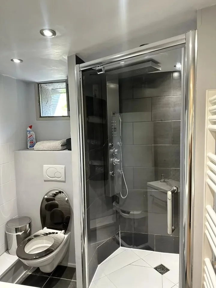 À louer - Appartement / Tiny House meublé à Feigères
