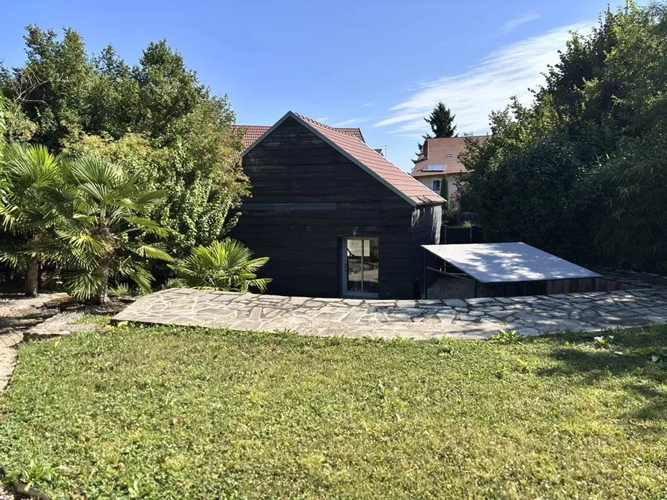 À louer - Appartement / Tiny House meublé à Feigères