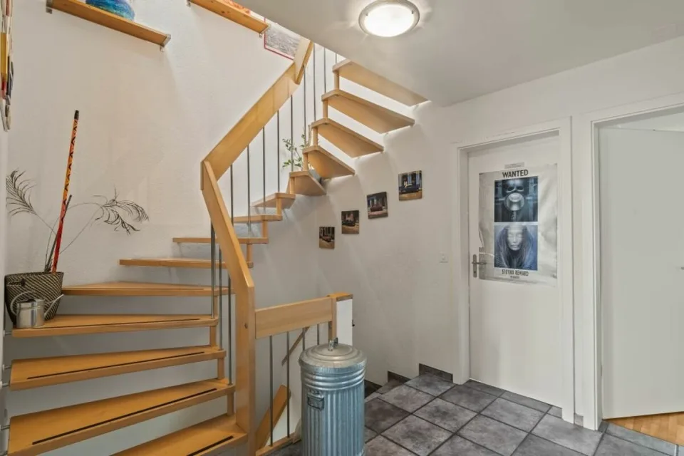 Traumhaftes Eck-Reiheneinfamilienhaus mit zwei Einstellhallenplätze