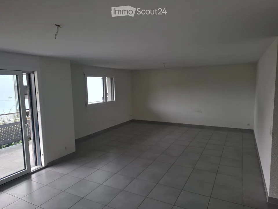 Helles 4.5-Zimmer-Wohnung mit Balkon in Vionnaz