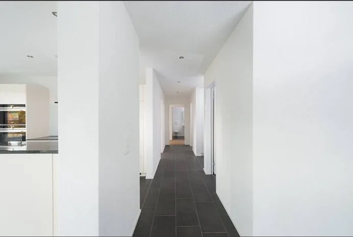 Living with plenty of light, comfort, and a great location!