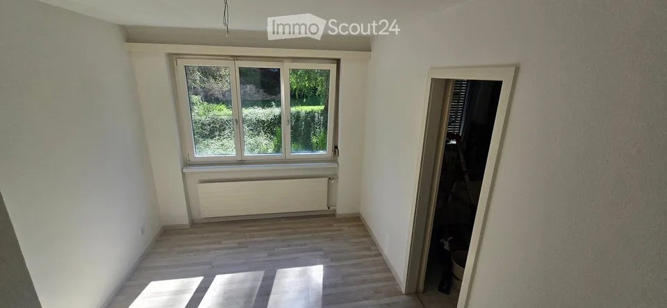 Spacious 5-room apartment with balcony and beautiful view in Zürich-Witikon