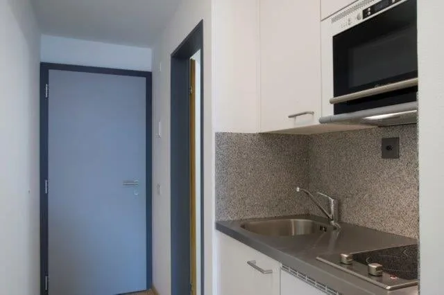 Furnished studio