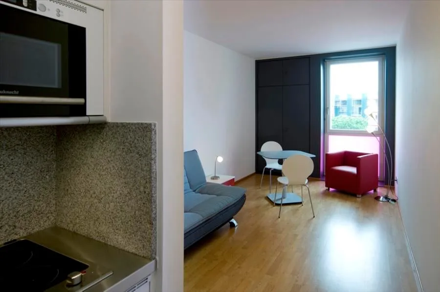 Furnished studio