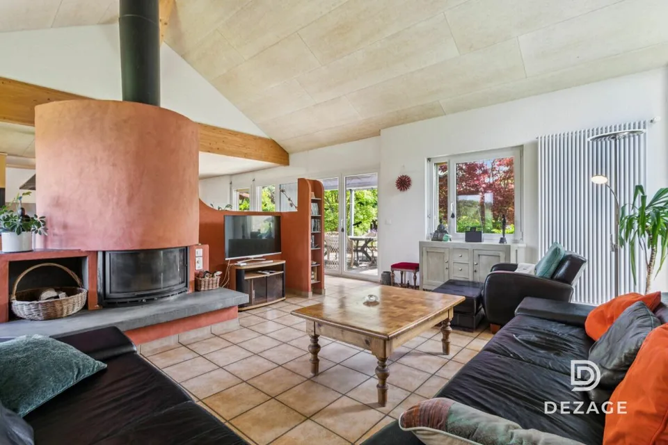 Villa in Curtilles: The calm of the countryside, just two steps from Lucens