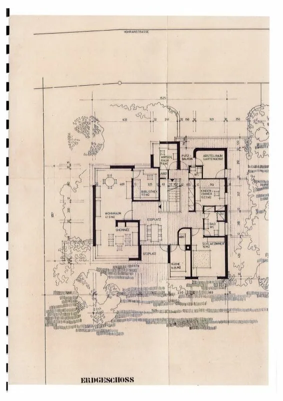 Villa avec vue sur le lac et terrain constructible séparé dans un excellent emplacement.