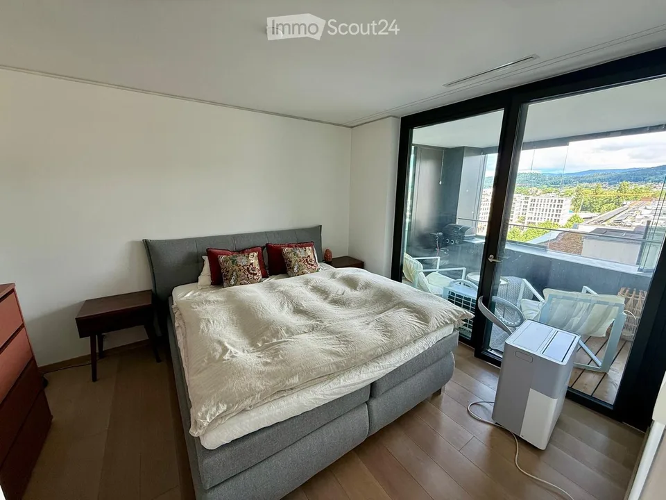 Moderne 3.5-Zimmer-Wohnung mit Balkon und Aussicht in Dietikon
