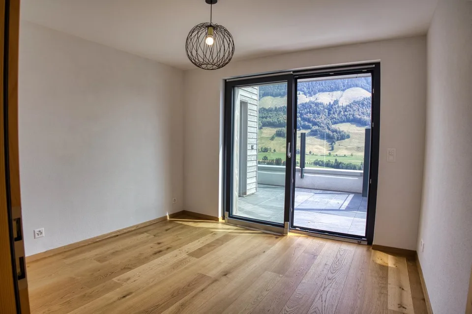 Luxuriöse 3.5-Zimmer-Wohnung mit Panoramaterrasse