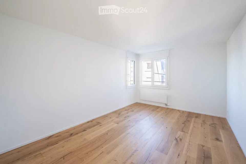 Erstvermietung nach Totalsanierung - 3.5-Zi. Wohnung im 1. OG