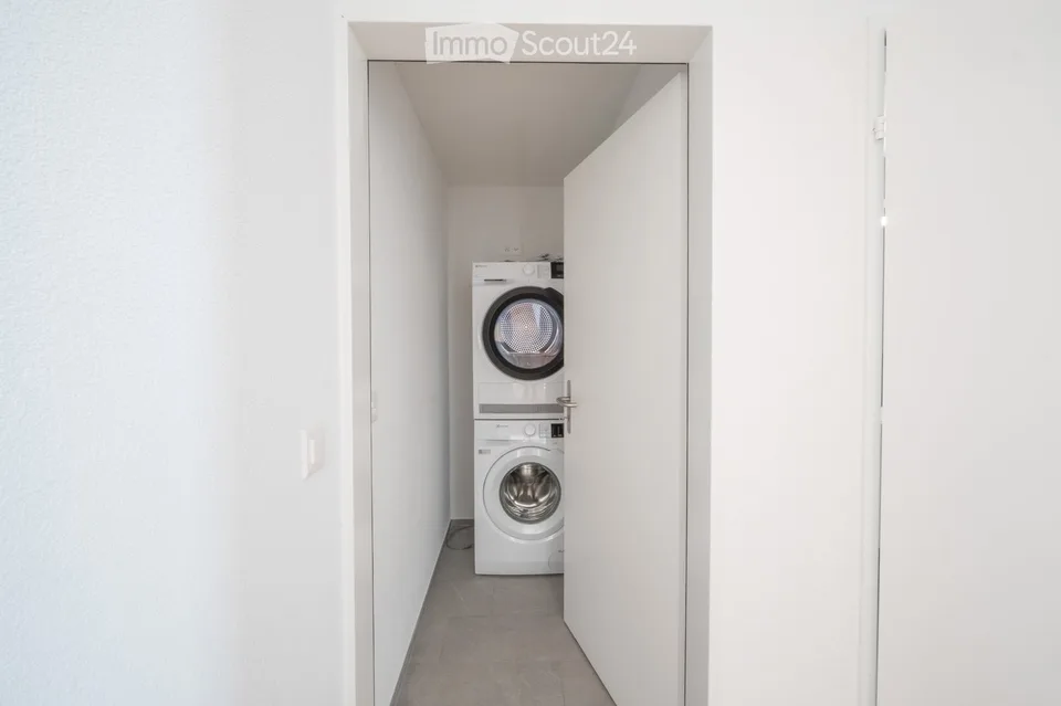 Erstvermietung nach Totalsanierung - 3.5-Zi. Wohnung im 1. OG
