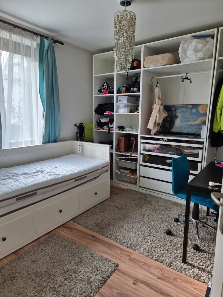 Furnished Room to Sublet in Wiedikon Available from 01.12.2025