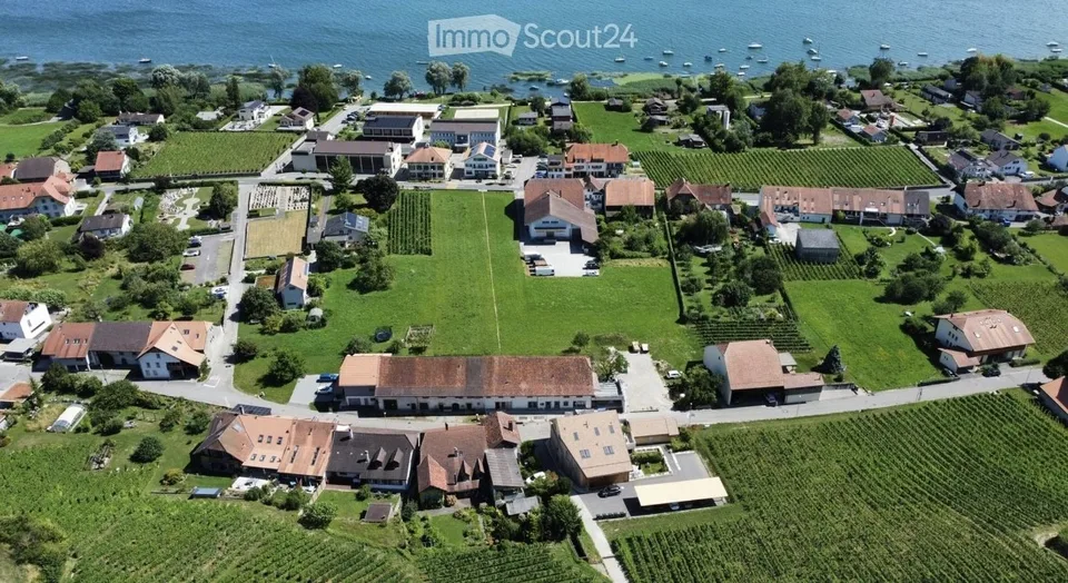 Takeover of lease 4.5-room apartment, 106 m² with 2 parking spaces