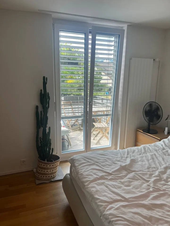 Möblierte 2.5-Zimmer-Wohnung mit Balkon Kreis 4