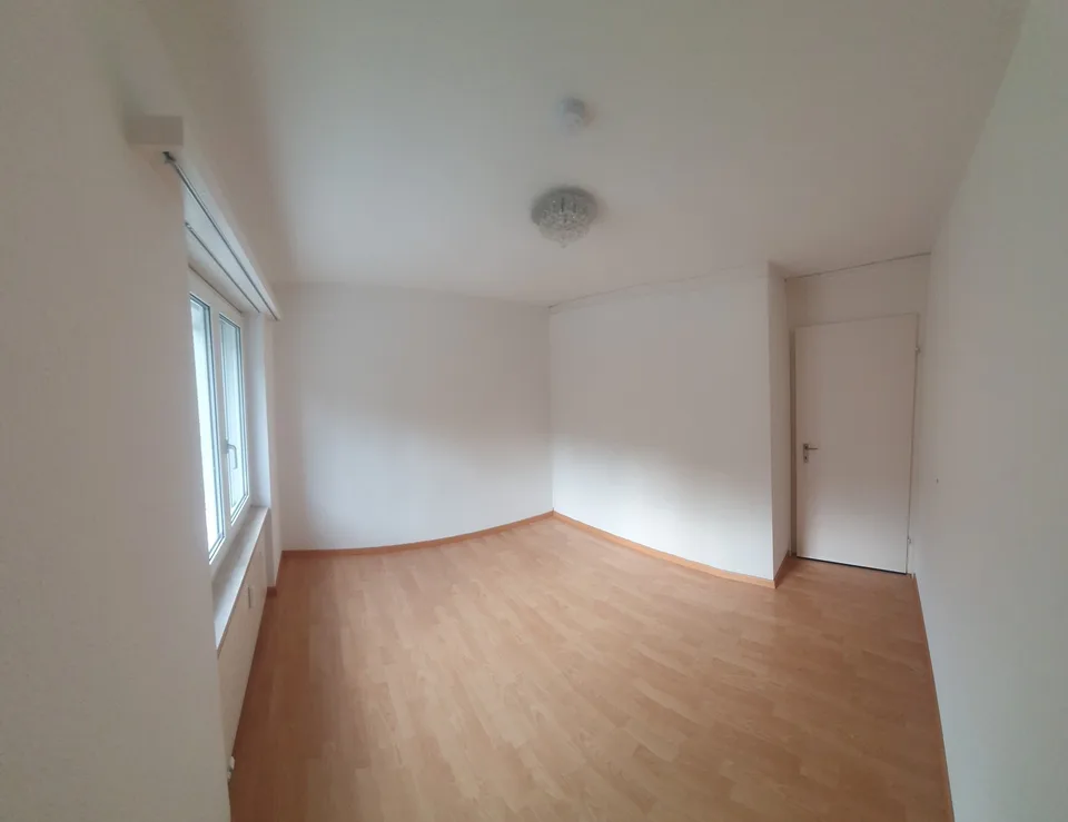 Reinforcement sought for our 3-person shared flat with 9.8m² room