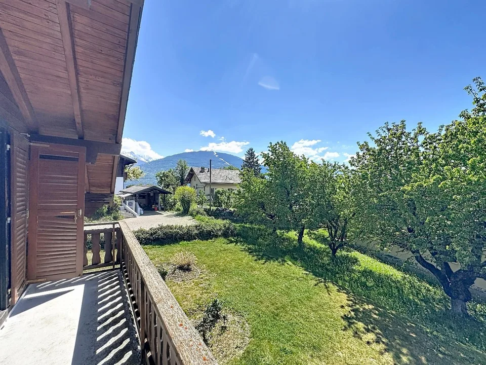 Grimisuat – Villa di 5,5 locali di 255 m² su un terreno di 830 m² con garage e posti auto