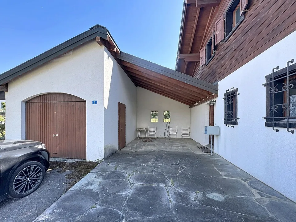 Grimisuat – Villa di 5,5 locali di 255 m² su un terreno di 830 m² con garage e posti auto