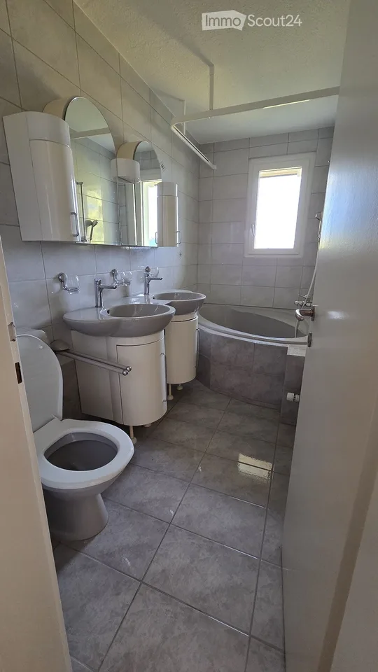 Charmantes 5.5-Zimmer-Einfamilienhaus mit Garten in Langnau am Albis