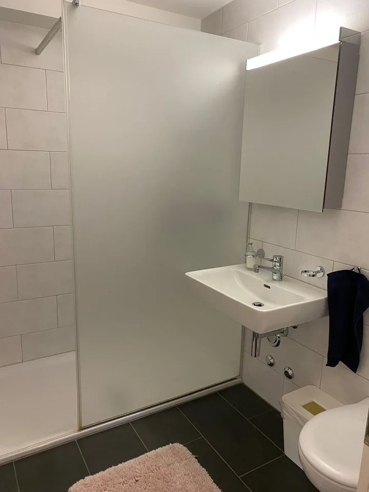 Zimmer mit eigenem Bad in 2er WG K3