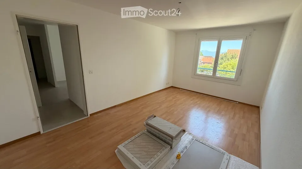 Bright 2.5-room apartment in Arzier-Le Muids