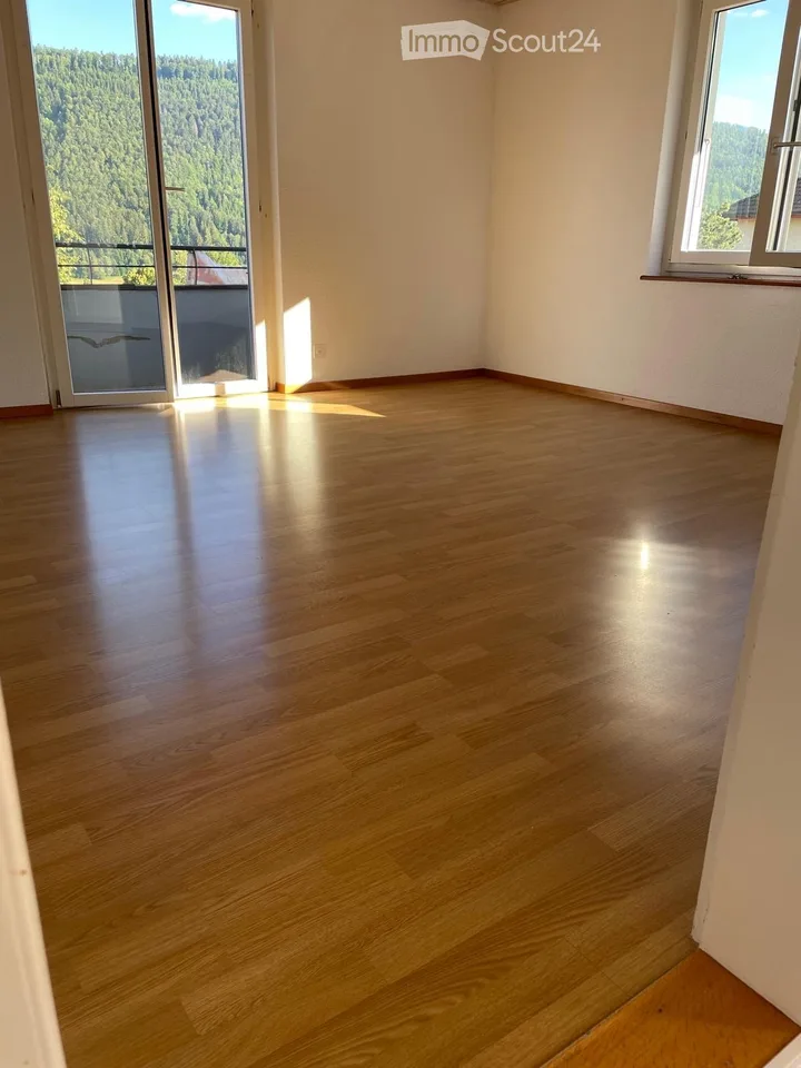 Sankt Imier - 3.5 Zimmer 70 m² mit Balkon - CHF 990.-