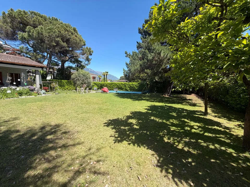 Incantevole Casa Unifamiliare ad Ascona con Vista Lago