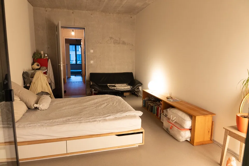 Chambre à partager avec accès balcon dans la coopérative de logement LeNa